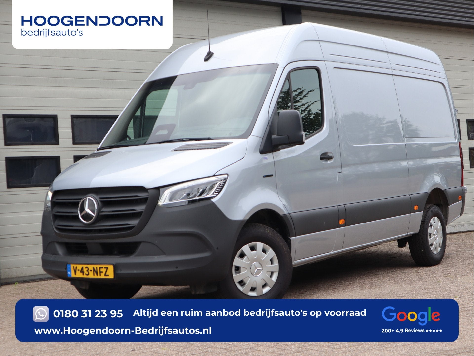 Mercedes-Benz eSprinter 314 L2H2 Accu 56 kWh RWD WLPT 181 km, Auto's, Automaat, Dealer onderhouden, Gebruikt, Zwart