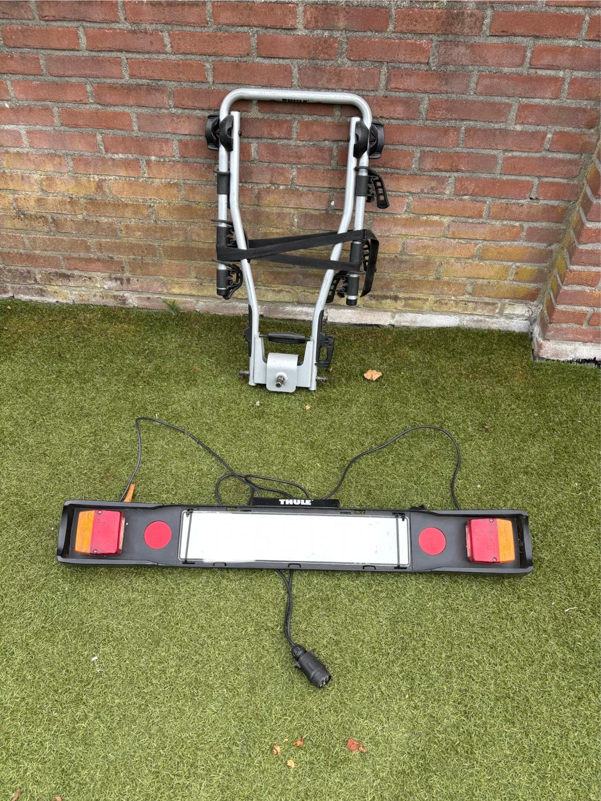 Thule Fietsendrager voor Trekhaak met Lichtbalk, Ophalen, Gebruikt, 2 fietsen, Trekhaakdrager