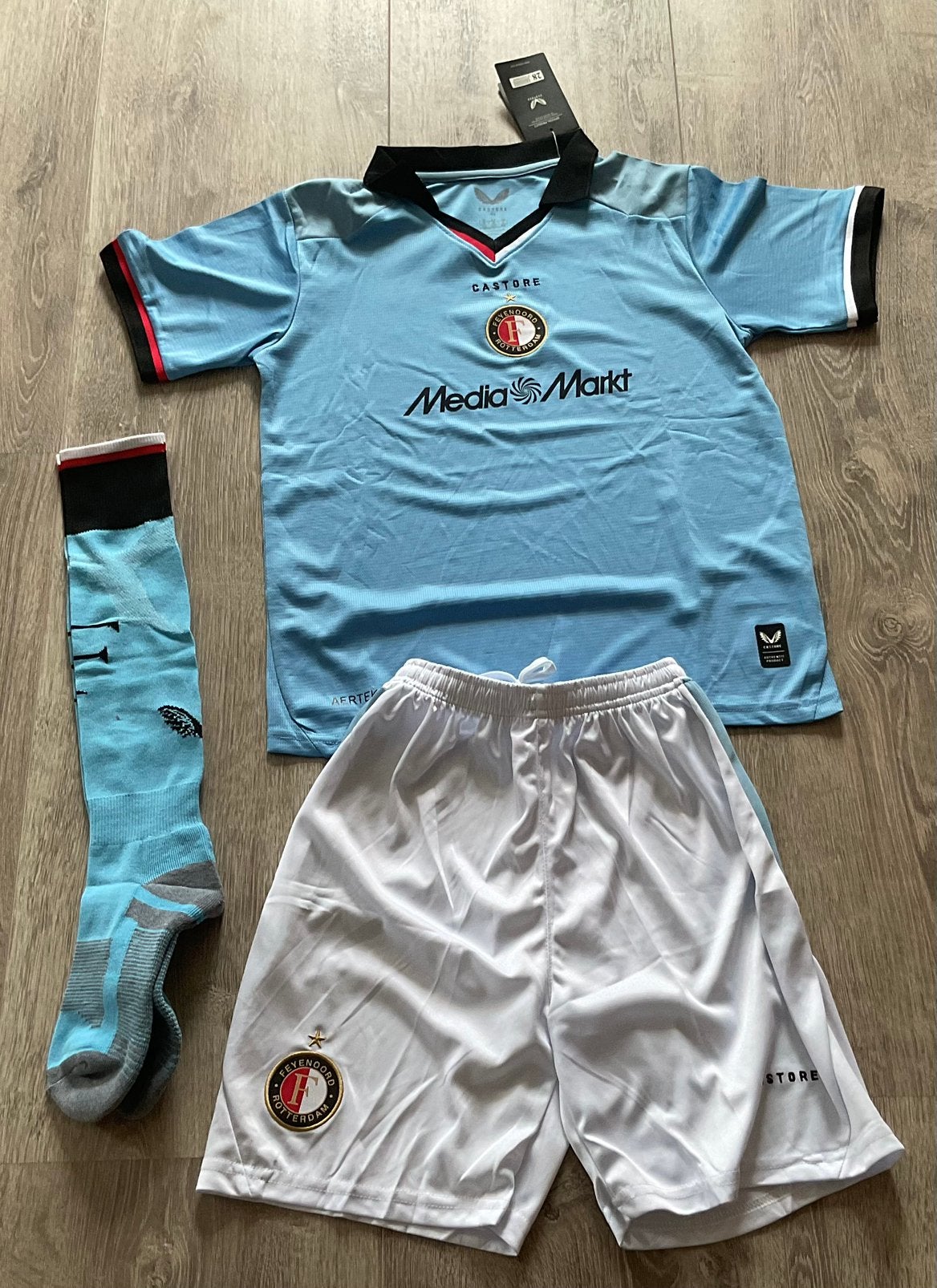 Feyenoord tenue kindermaten, Maat XS of kleiner, Ophalen of Verzenden, Zo goed als nieuw, Set