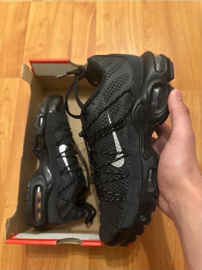 Nike Air Max Plus Utility TN 42,5 sneakers ZGAN!!, Zwart, Nike, Ophalen of Verzenden, Sneakers of Gympen