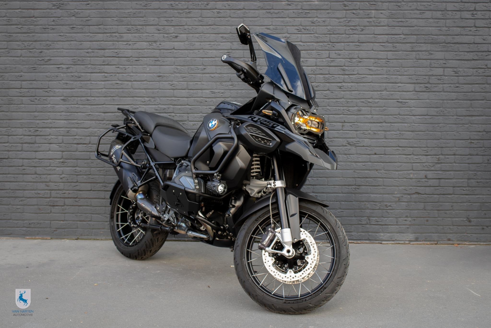 BMW R 1250 GS Adventure Triple Black / Van Harten Design / A, Einsteinlaan 5
2289 CC  Rijswijk, NL, 1254 cc, Toermotor, Handgeschakeld