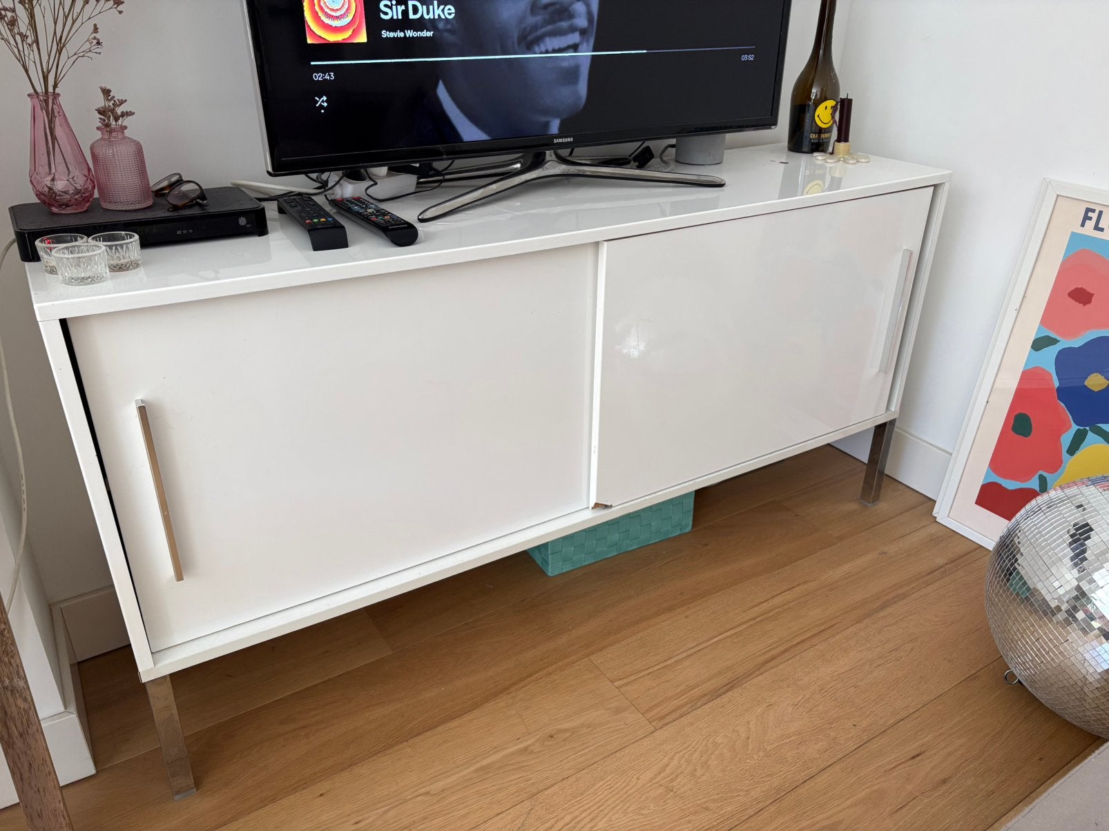 Wit TV meubel op te halen in Watergraafsmeer, Ophalen, Gebruikt, 100 tot 150 cm, Minder dan 100 cm
