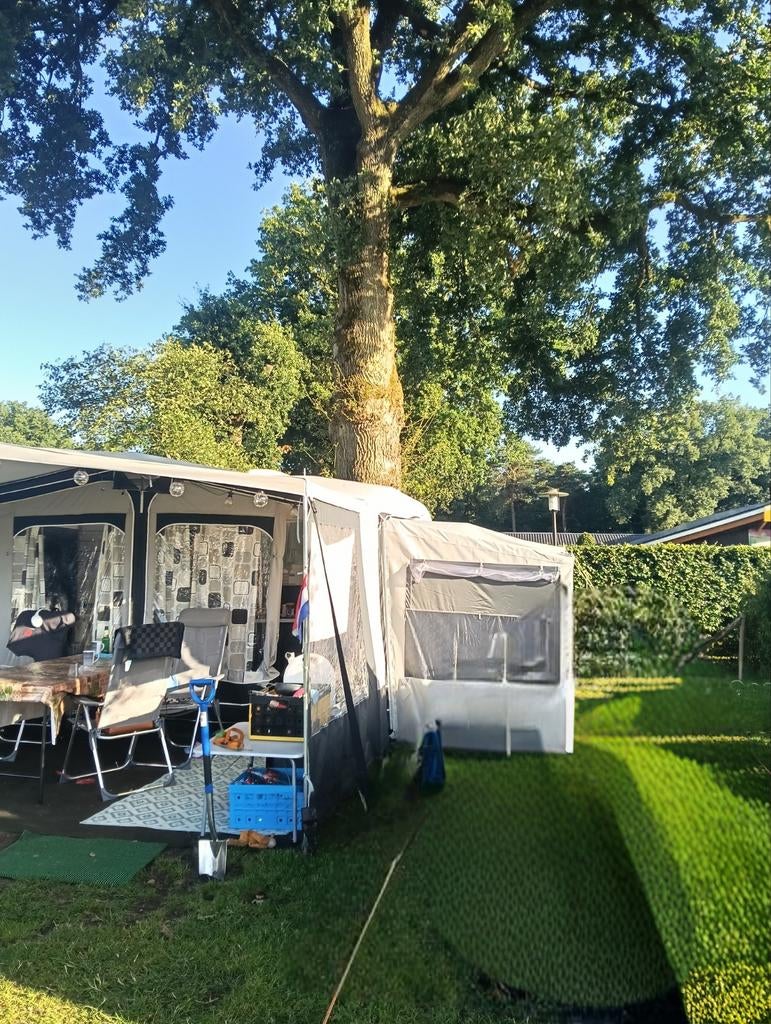 Hobby 10 (450) caravan met inboedel, Caravans en Kamperen, Caravans, Particulier, meer dan 6, Treinzit, Hobby, Disselslot, Hefdak