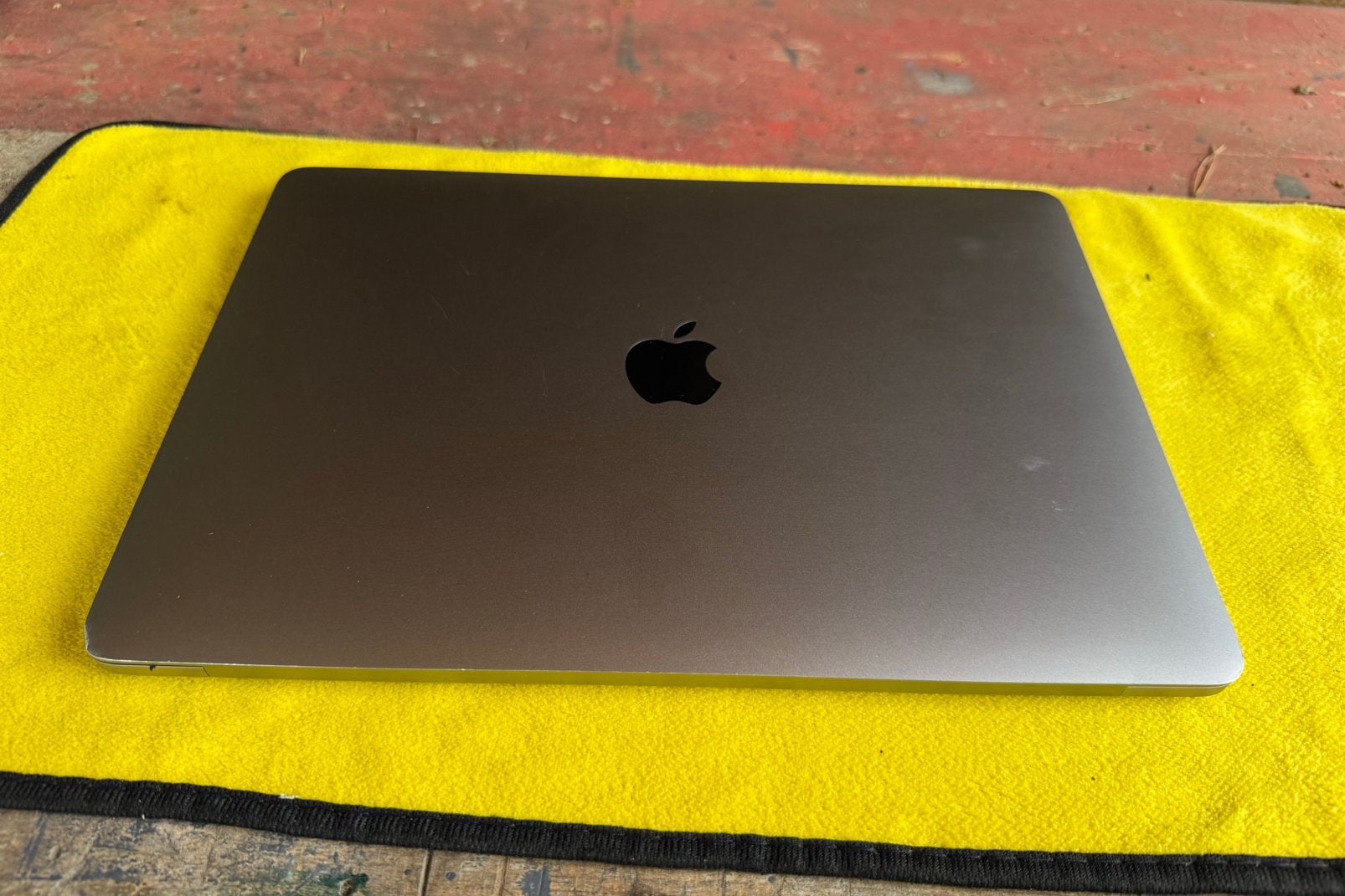 Te koop, Nette Macbook PRO 2019, space grey., MacBook Pro, 2 tot 3 Ghz, Qwerty, 13 inch