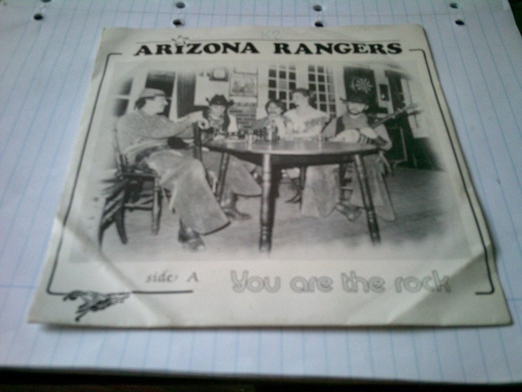 ARIZONA RANGERS YOU ARE THE ROCK - I AIN ' T LIVIN LONG LIKE, 7 inch, Ophalen of Verzenden, Levenslied of Smartlap, Fotohoes