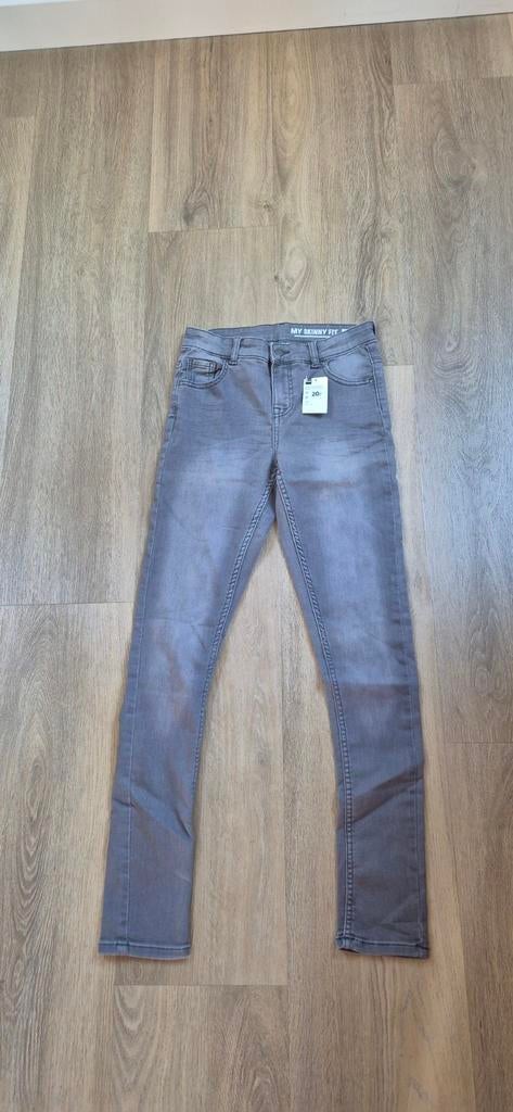 Grijze my skinny fit jeans, hema, maat 158, nieuw met kaartj, Broek, Meisje, Nieuw, Ophalen of Verzenden