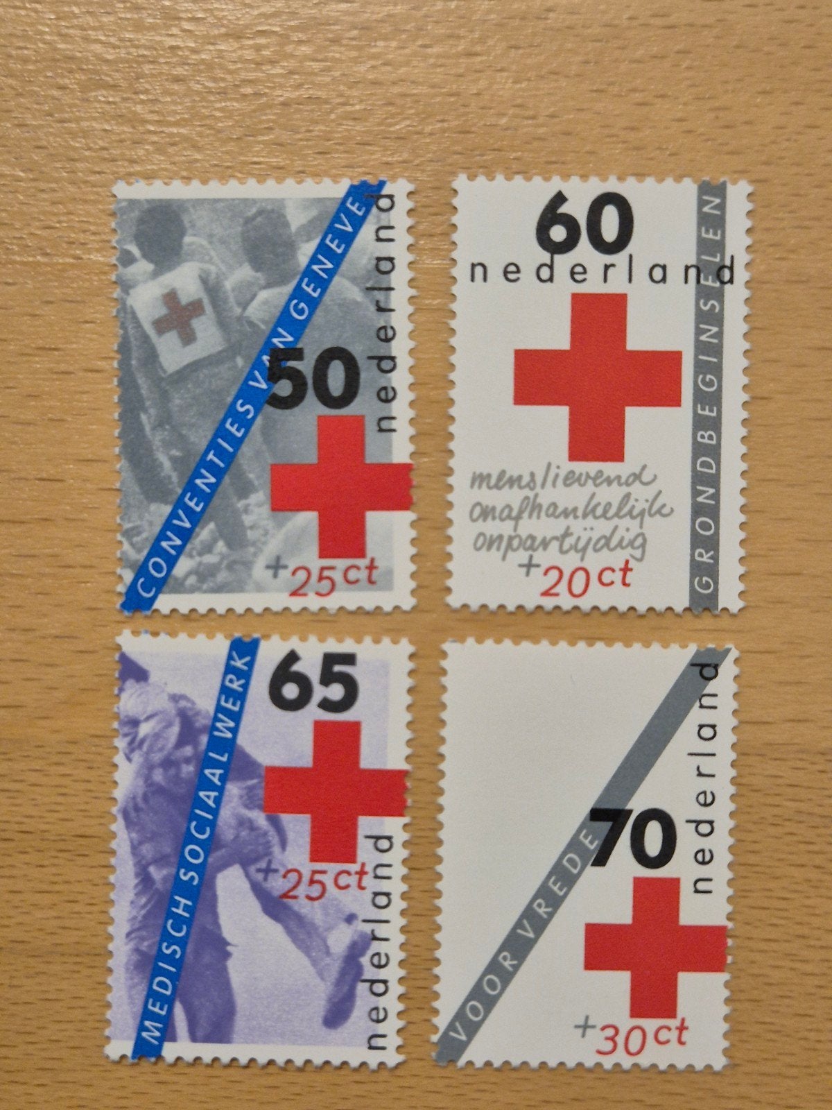 Nederland 1983 Rode Kruis, Postzegels en Munten, Postzegels | Nederland, Ophalen of Verzenden, Na 1940, Postfris