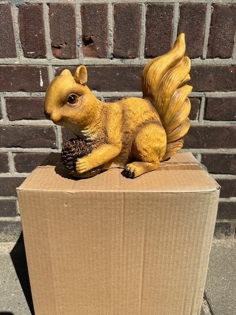 polyester eekhoorn / eekhoorntje / dieren beelden, Tuin en Terras, Tuinbeelden, Kunststof, ., Nieuw, Ophalen of Verzenden