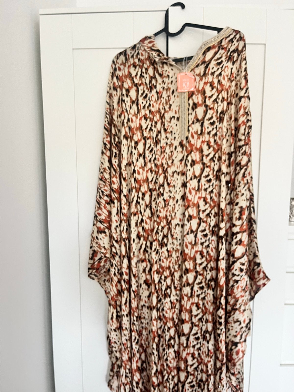 Nieuwe ICY Kaftan met luipaardprint en strass - Maat M, Maat 38/40 (M), Nieuw, Onder de knie, Meerkleurig