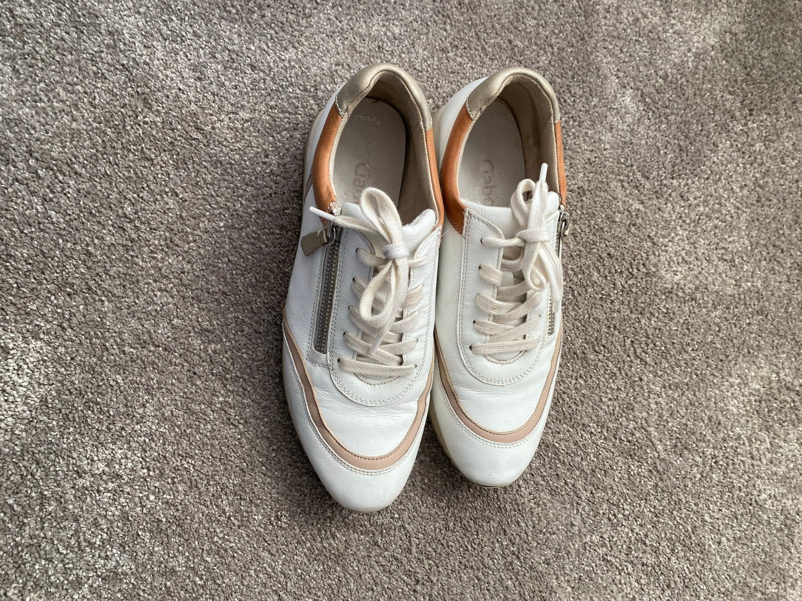 Gabor sneakers maat 6 - Wit met beige accenten, Ophalen of Verzenden, Gedragen, Wit, Sneakers of Gympen