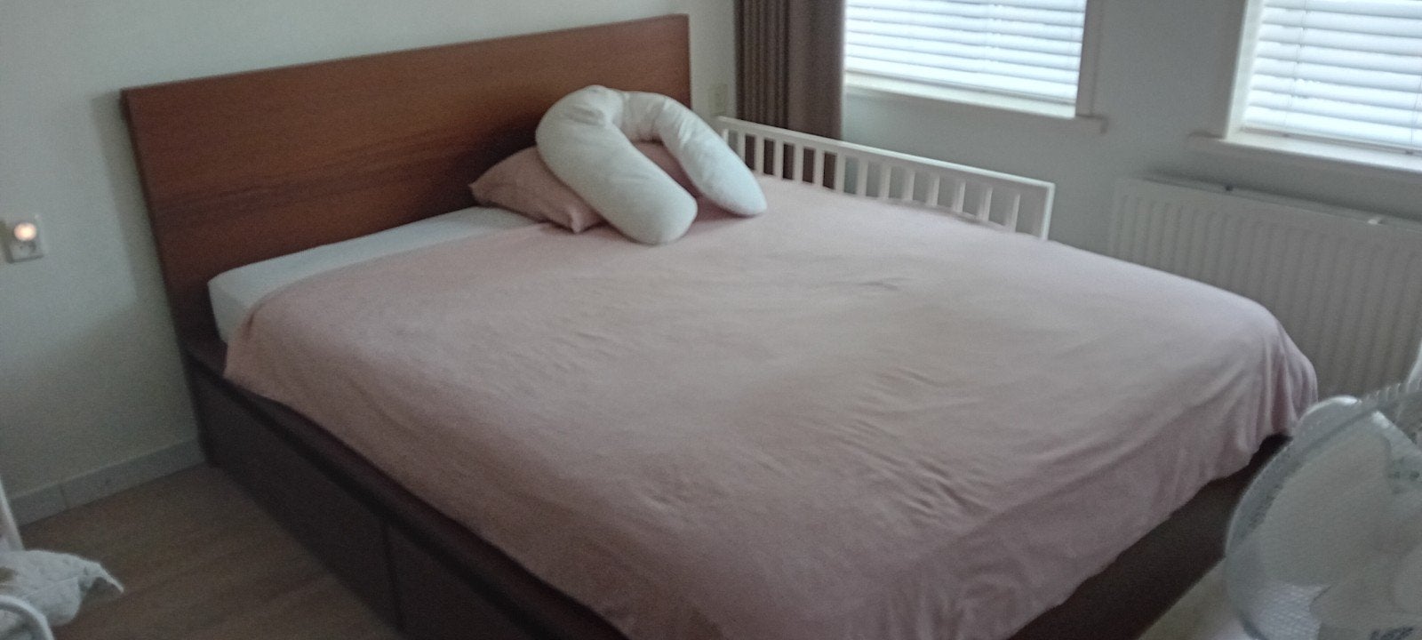 Ikea malm bed 160x200cm inclusief 2 lades, Ophalen, Bruin, Tweepersoons, Zo goed als nieuw