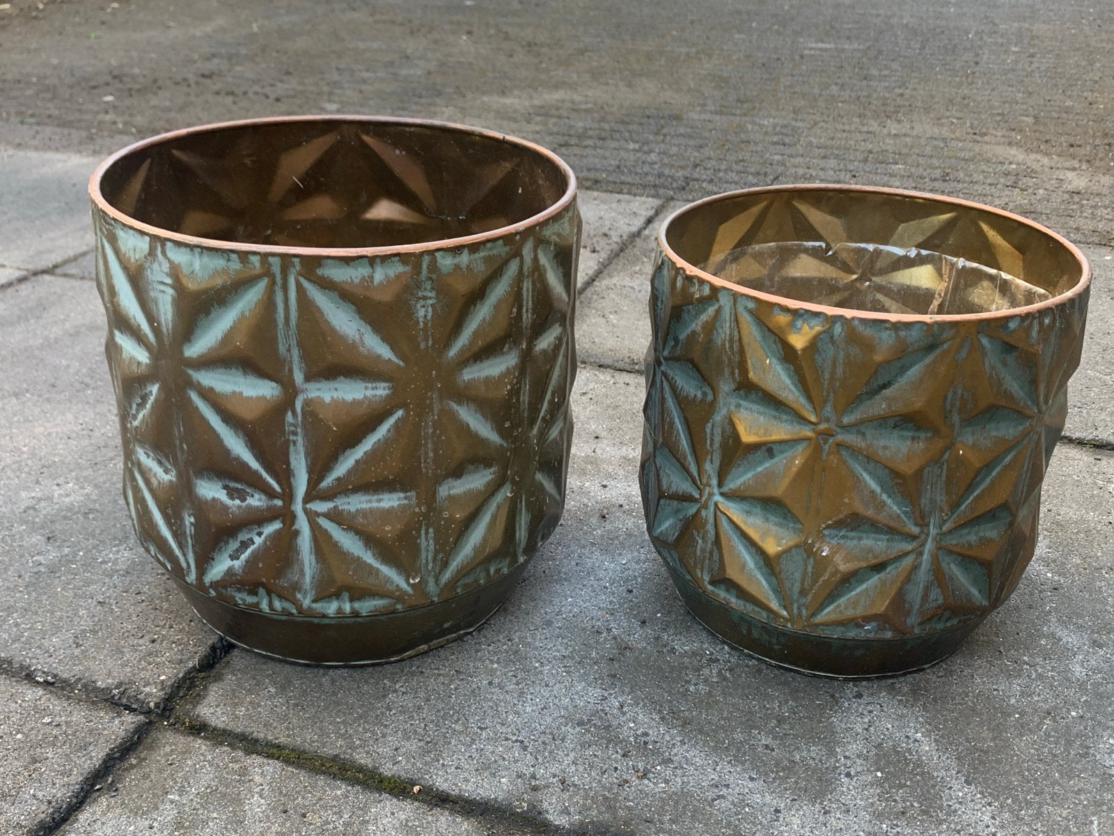 Set van 2 vintage metalen plantenbakken, Gebruikt, Rond, Binnen, Minder dan 40 cm