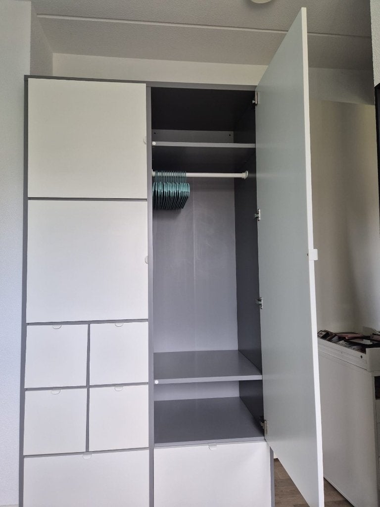 Kledingkast Ikea Visthus wit/grijs 122x59x216cm, Overige materialen, 50 tot 100 cm, Zo goed als nieuw, 150 tot 200 cm