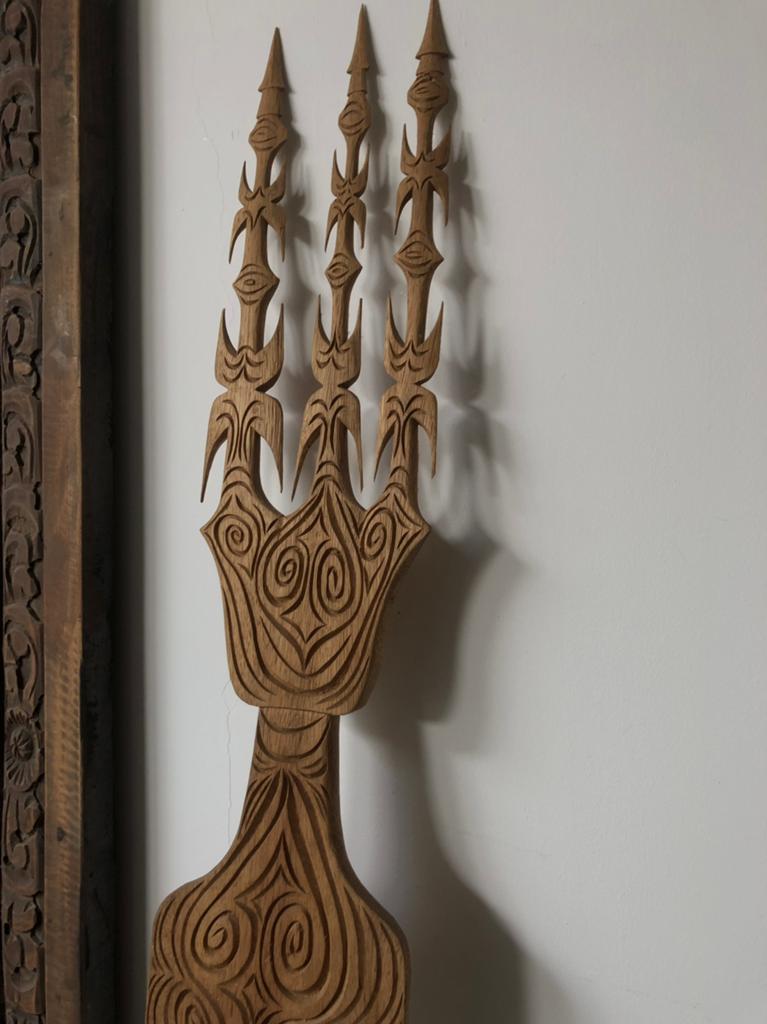 Houtsnijwerk ritulelen ceremonie speer, Antiek en Kunst, Ophalen