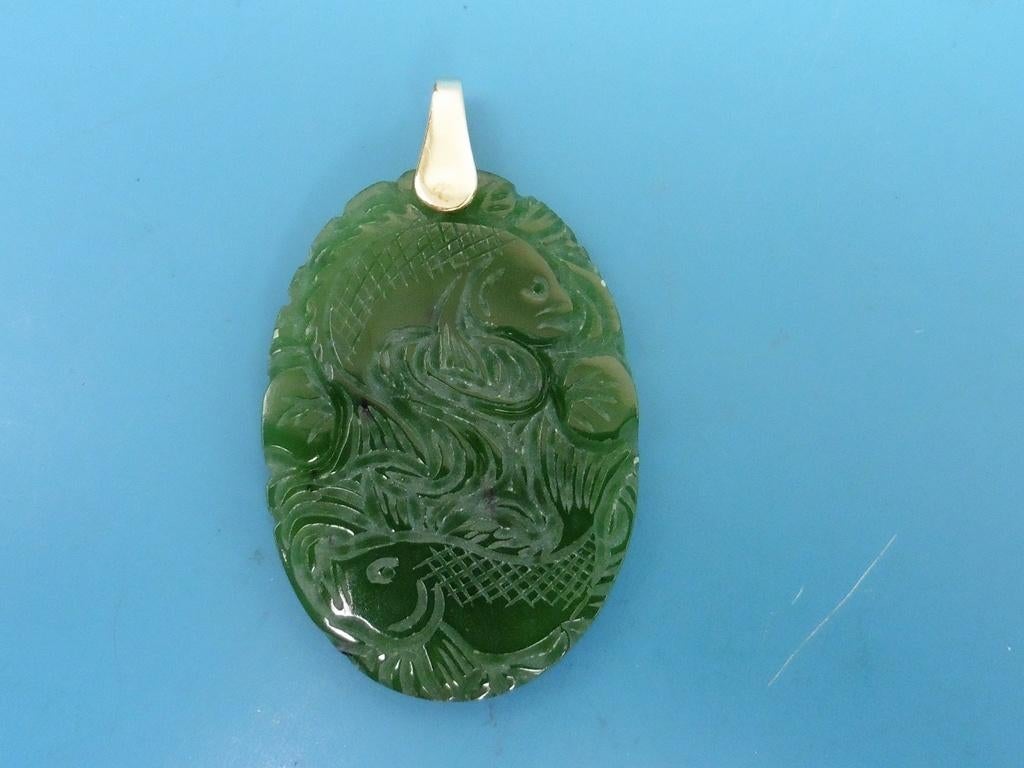 Jade hanger met gouden hangoog                          G118, Gebruikt, ., Ophalen of Verzenden, .