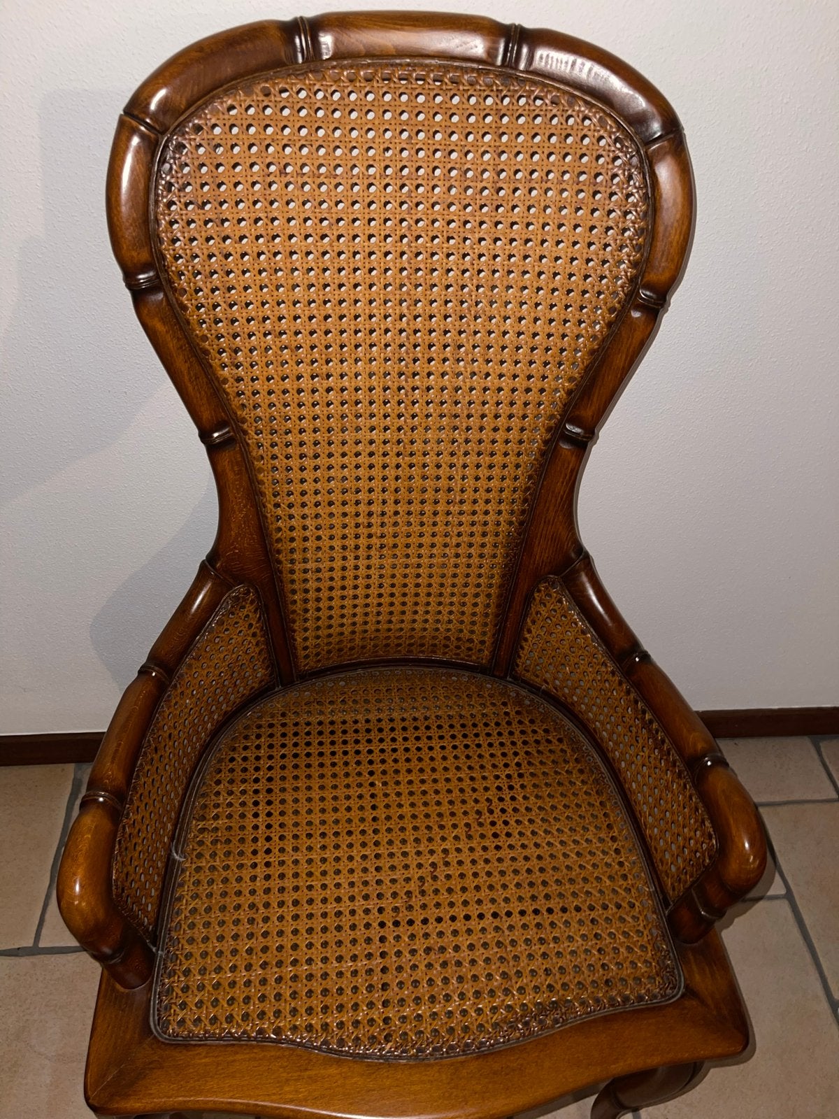 Antieke rotan stoel met bamboe details, Ophalen