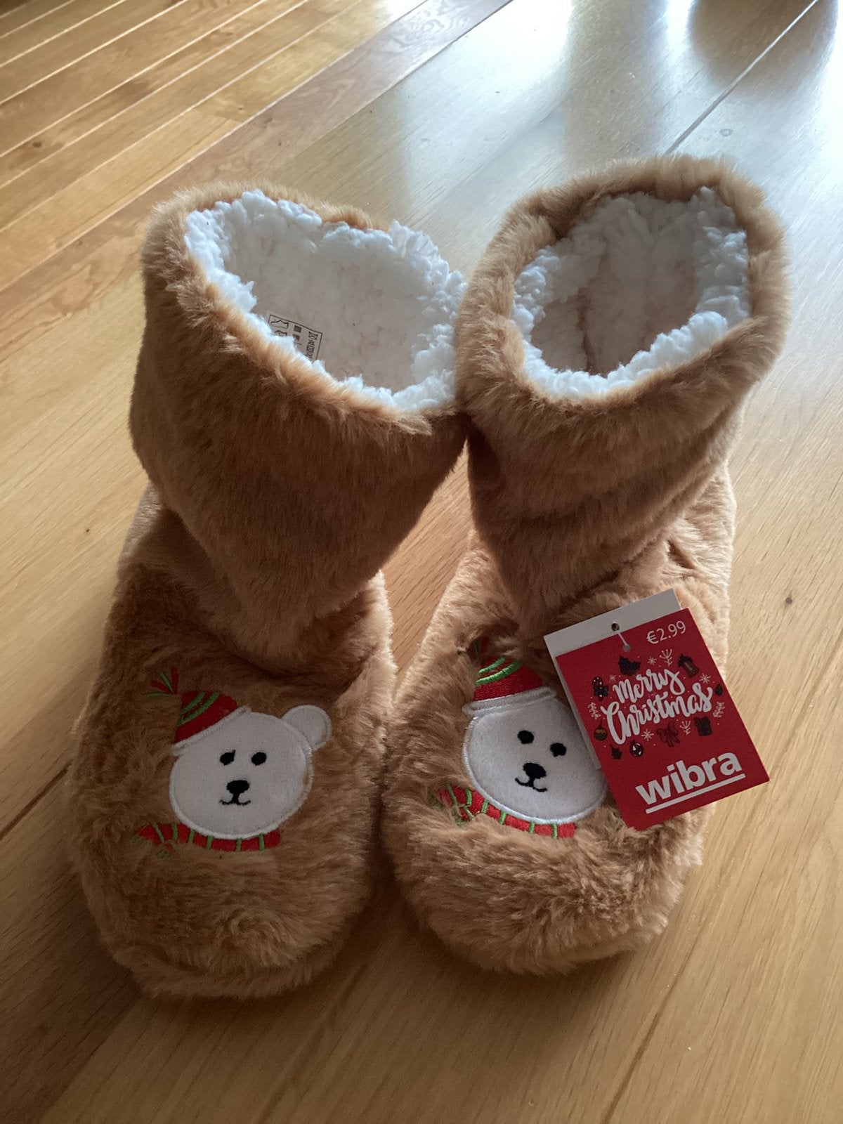 Nieuwe sloffen , maat 36/37/38, Kleding | Dames, Ophalen of Verzenden, Nieuw, Beige, Pantoffels of Sloffen