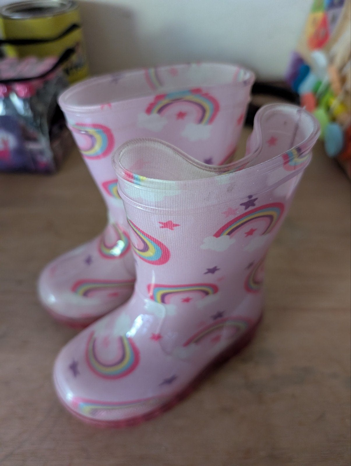 Roze regenlaarzen met regenboog en lichtjes - maat 21, Ophalen