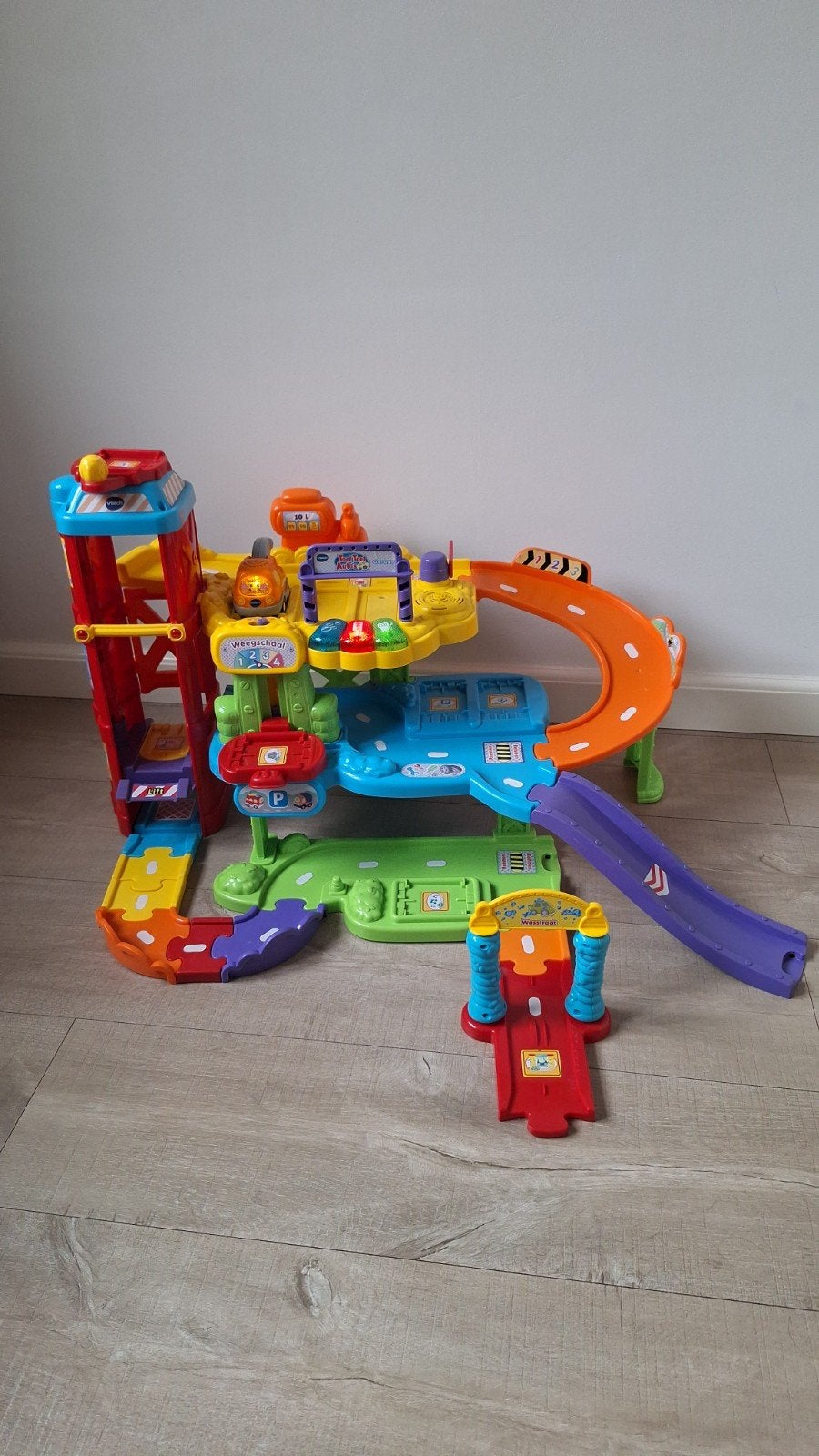 Toet toet auto's Garage, Ophalen of Verzenden, Gebruikt, 2 tot 4 jaar