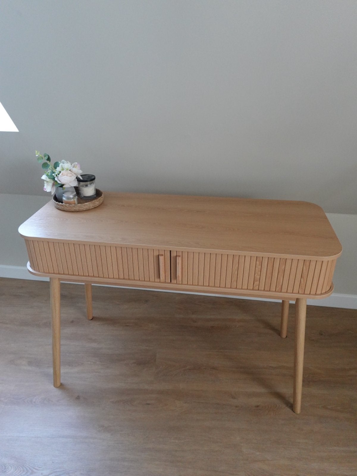 Leen Bakker dressoir/sidetable met roldeur, Huis en Inrichting, Ophalen, 100 tot 150 cm, Zo goed als nieuw, Overige houtsoorten