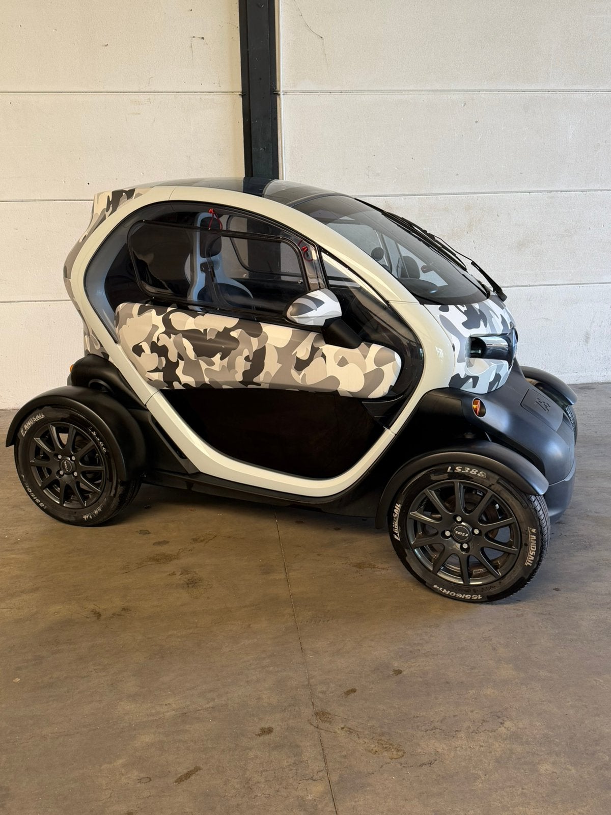 Unieke Twizy 80km, eigendom accu en veel accessoires!!!, Auto's, Automaat, Bi-Xenon koplampen, Twizy, Te koop