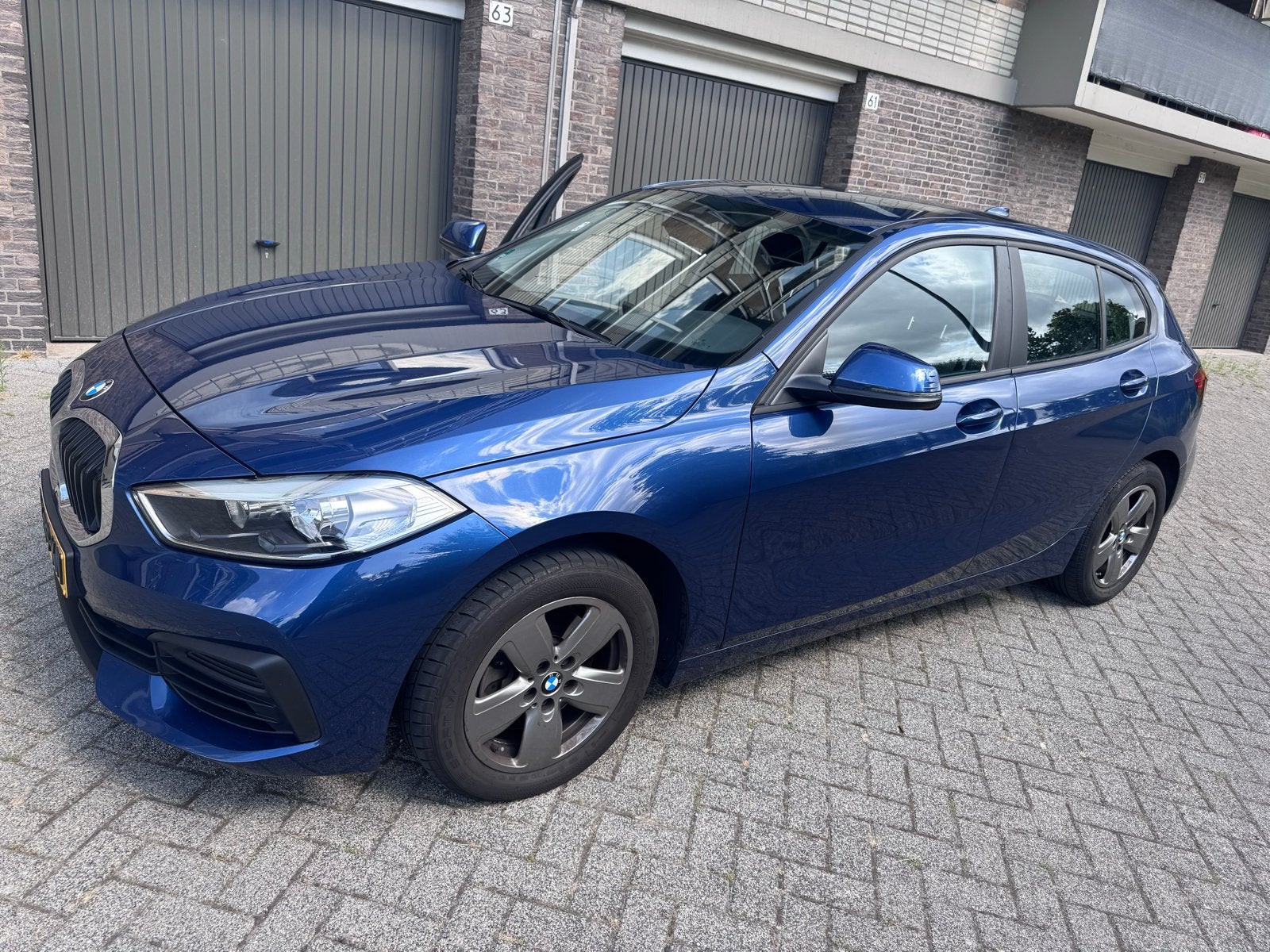 BMW 1-Serie 118i 136pk Aut 2023 Blauw, Auto's, BMW, 136 pk, 1295 kg, Blauw, Origineel Nederlands