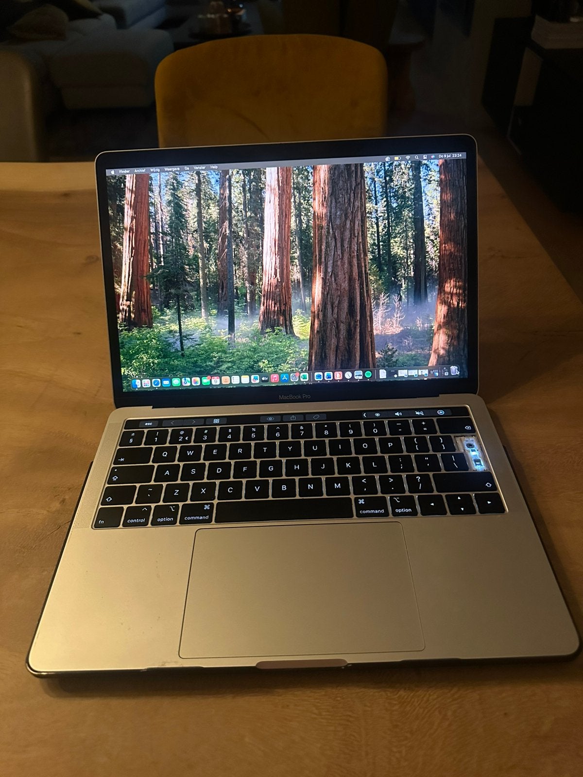 Macbook pro 13 inch 2019, Ophalen, 2 tot 3 Ghz, 13 inch, Zo goed als nieuw