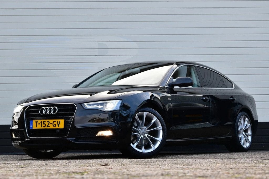 Audi A5 1.8 TFSI Sport * S-LINE * APPLE CAR PLAY * ONDERHOUD, Auto's, Audi, Voorwielaandrijving, Stof, Gebruikt, 4 cilinders