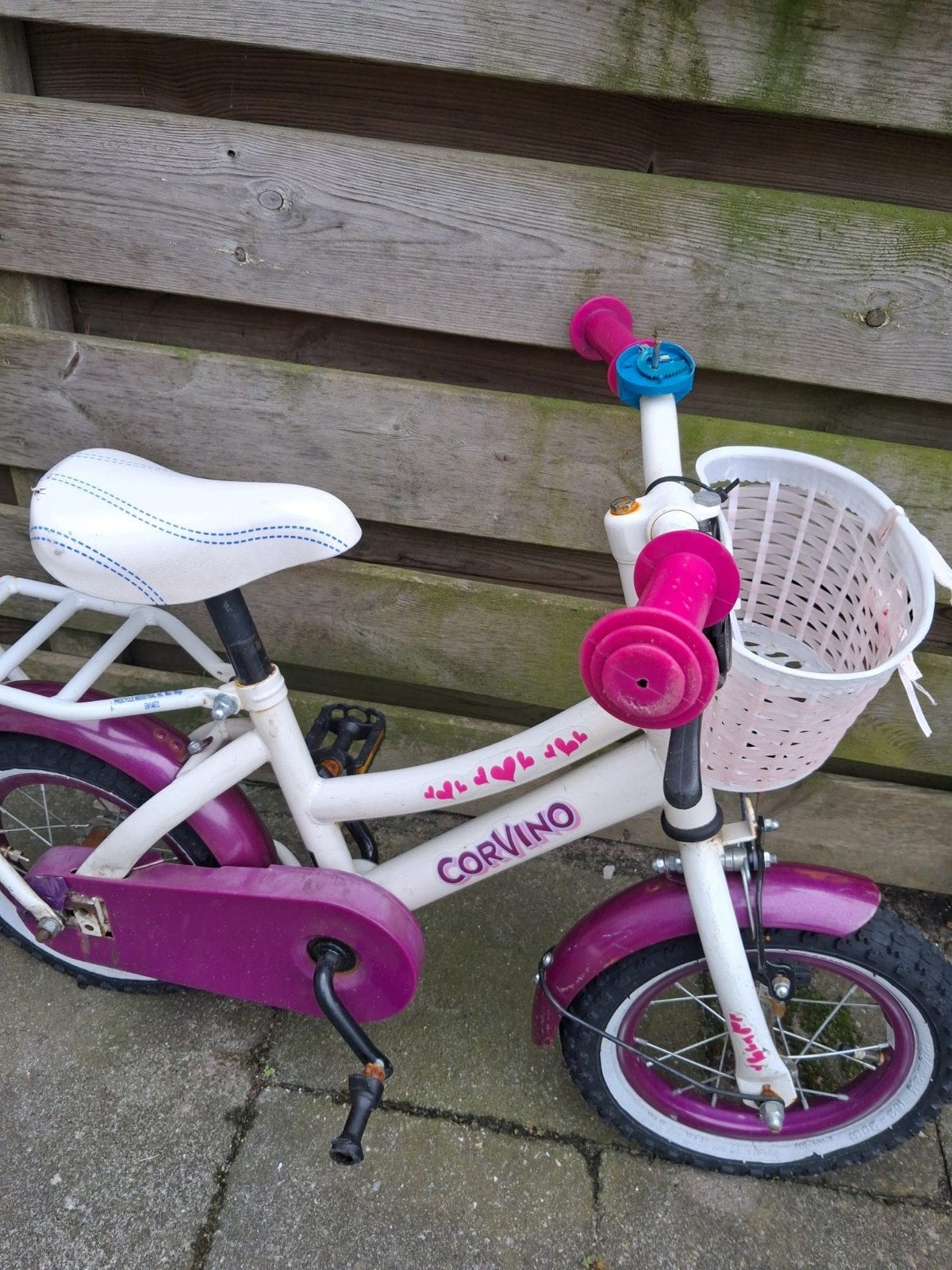 Kinderfiets Corvino met lekke achterband, Ophalen of Verzenden, Gebruikt, Minder dan 16 inch, Corvino