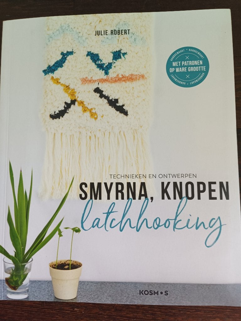 Smyrna knopen technieken en ontwerpen, Ophalen of Verzenden, Zo goed als nieuw, Juli Robert