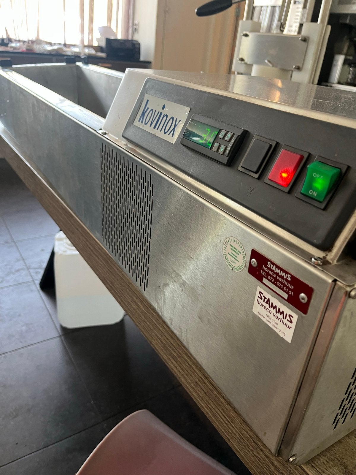 Koelvitrine, koelt goed, Ophalen, Gebruikt, Bakkerij en Slagerij