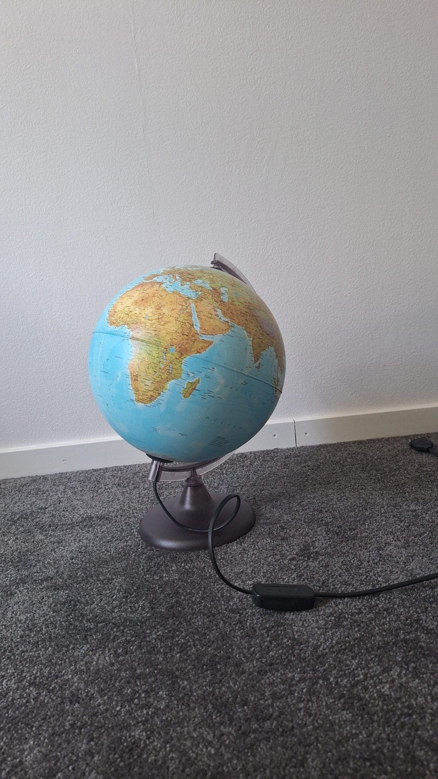Verlichte Wereldbol - Educatief en Decoratief, Ophalen