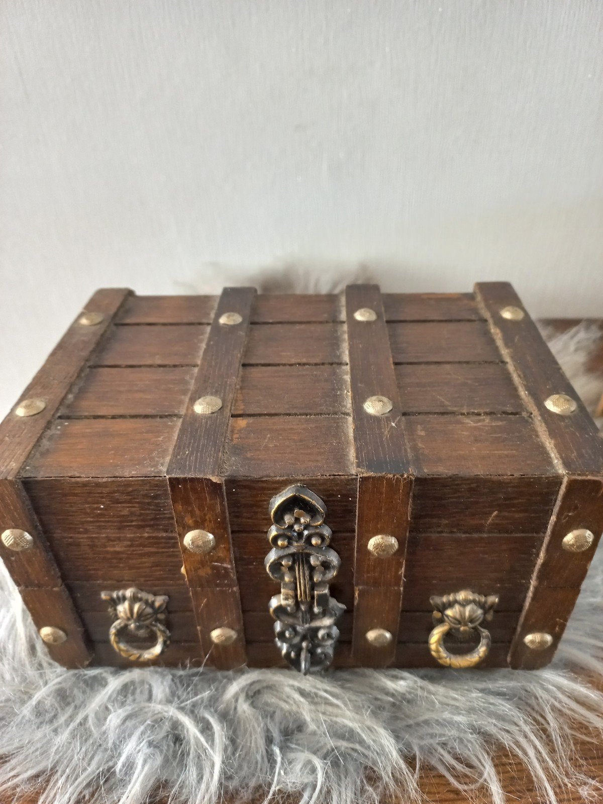 Vintage houten schatkistje / sieradendoos met rode voering, Ophalen of Verzenden