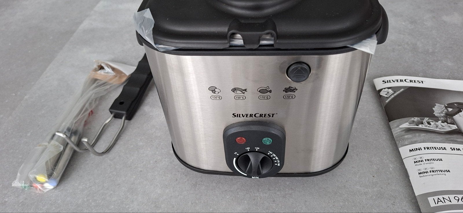 SilverCrest Mini Friteuse - Ideaal voor kleine porties, Minder dan 1 liter, Ophalen of Verzenden, Zo goed als nieuw, Uitneembare binnenpan