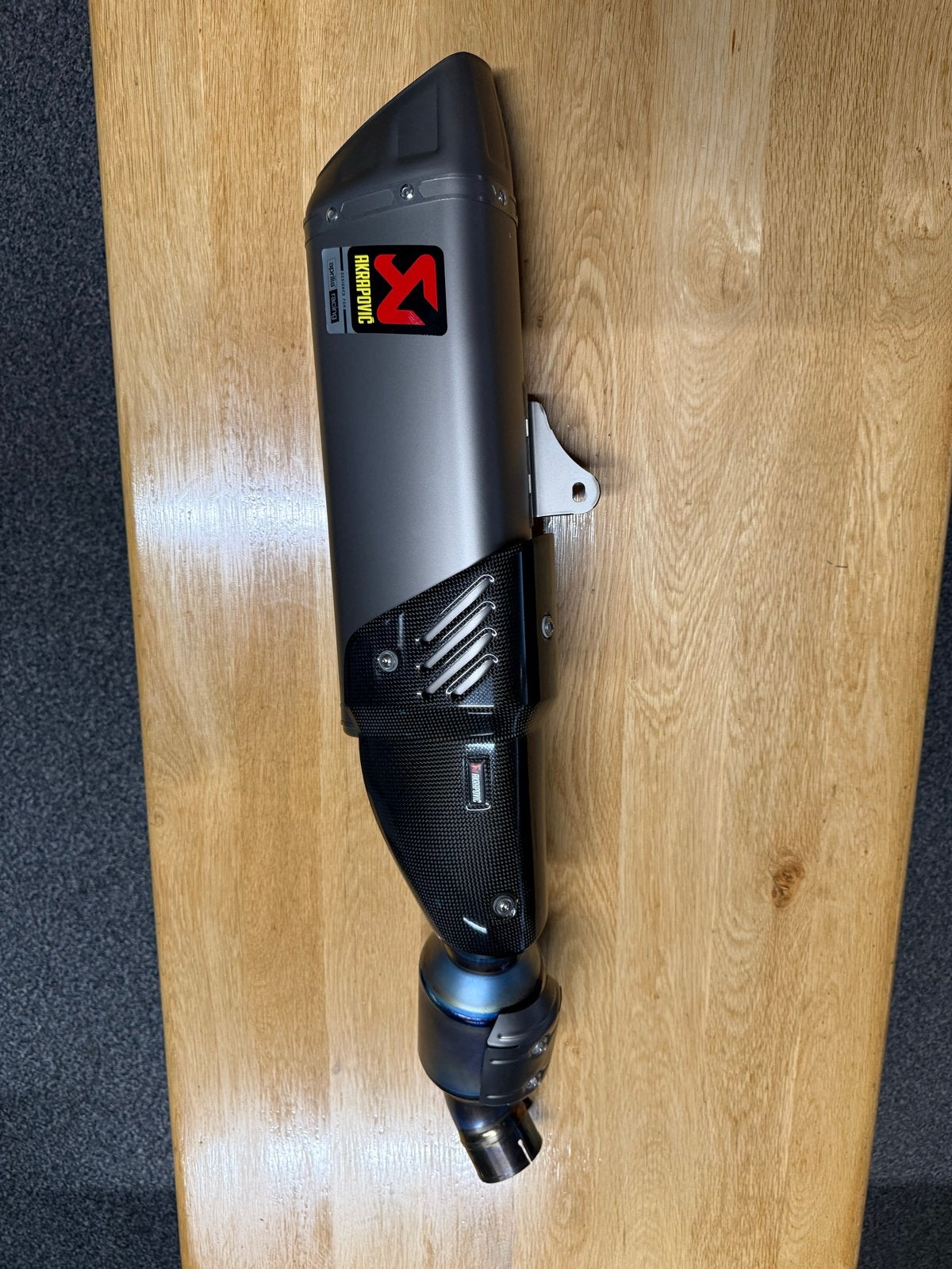 Akrapovic uitlaat Aprilia E4 rsv4/tuono v4, Motoren, Ophalen of Verzenden, Gebruikt