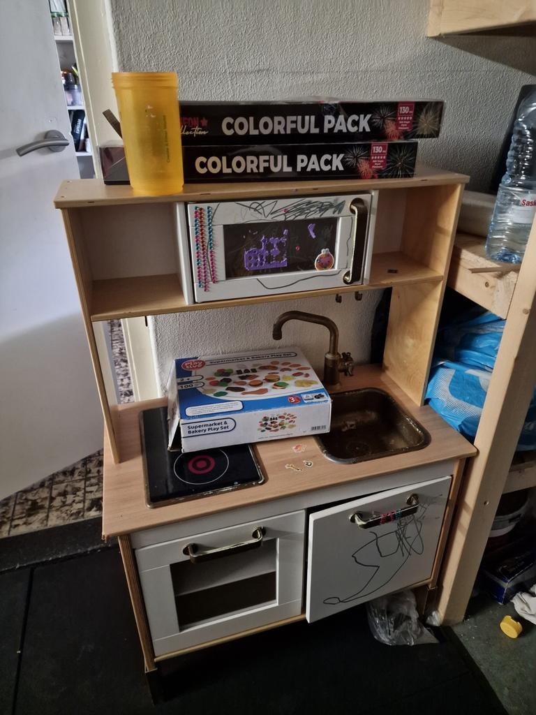 Ikea speelkeuken, heeft een likje verf nodig, Ophalen, Gebruikt, Speelkeuken
