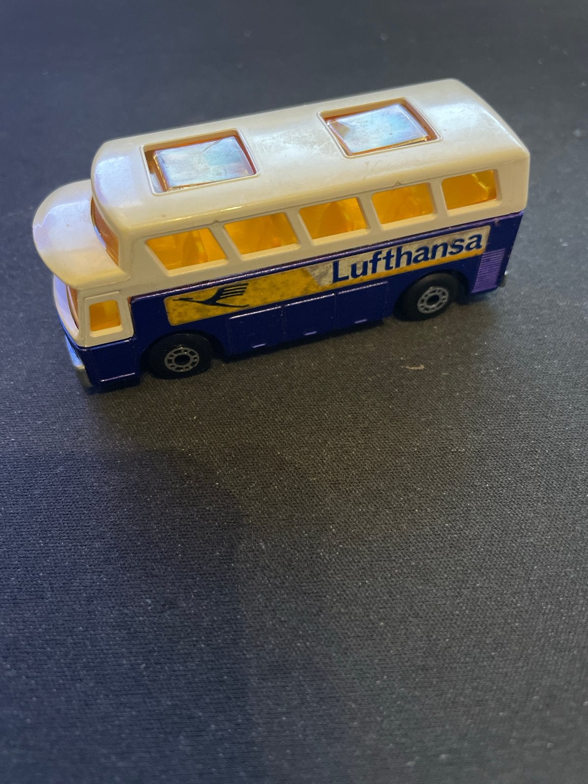 Matchbox Superfast No. 66 Lufthansa Airport Coach 1977, Ophalen of Verzenden, Gebruikt, Bus of Vrachtwagen