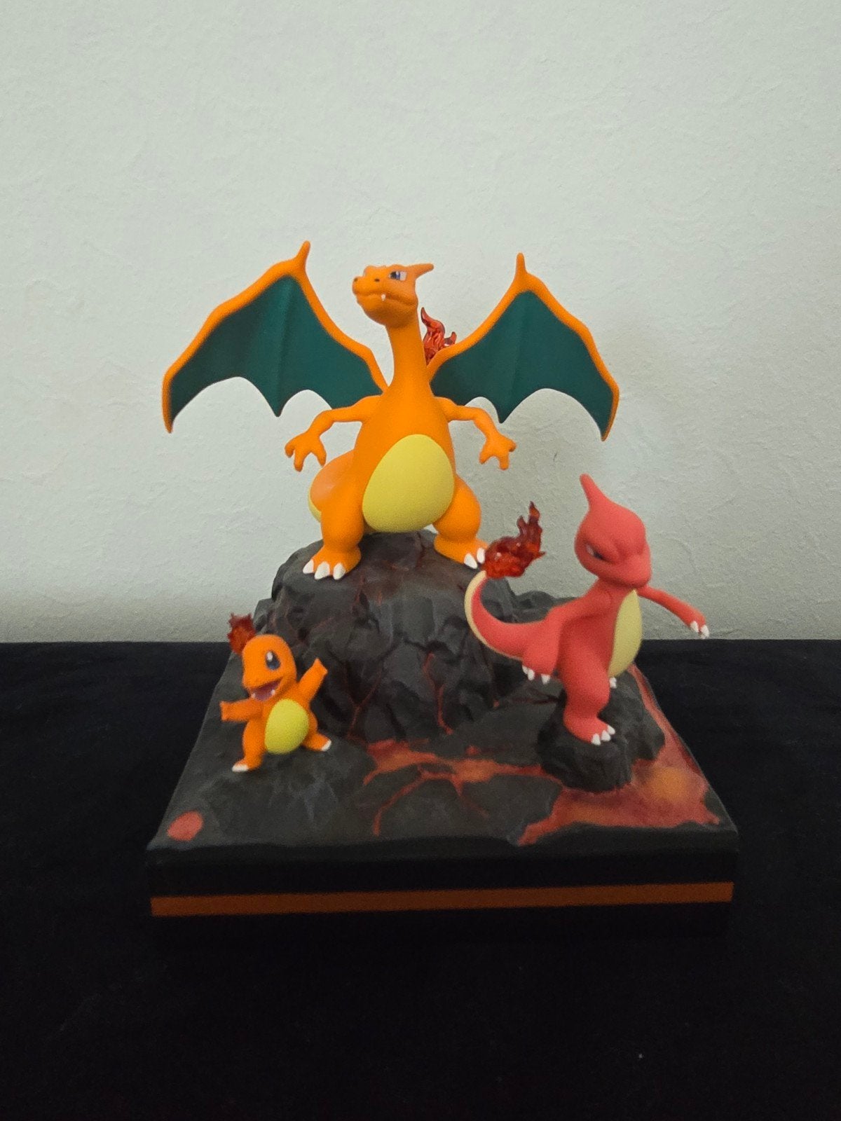 Charmander, Charmeleon & Charizard Pokémon Statue, Ophalen of Verzenden, Zo goed als nieuw