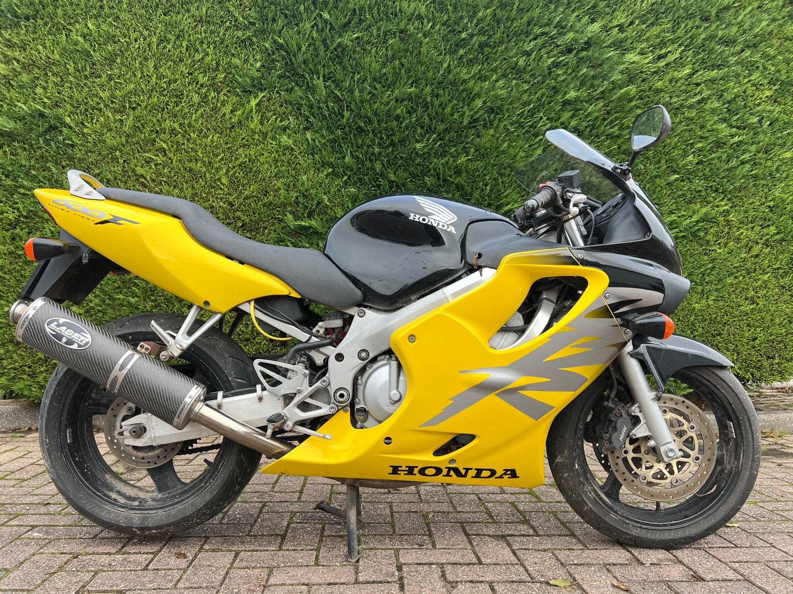 Honda CBR600F PC35 2000, Particulier