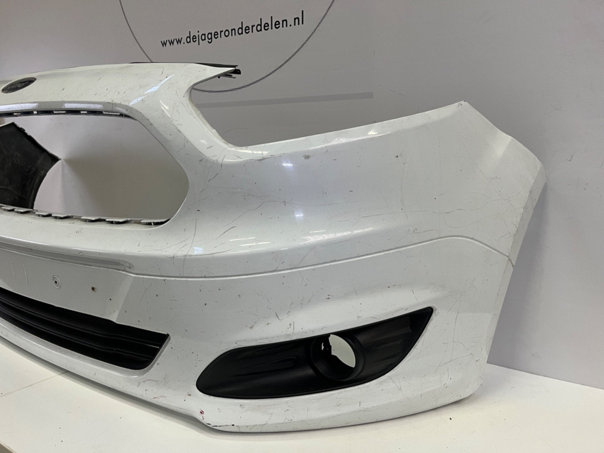 FORD TRANSIT COURIER 2 VOORBUMPER BUMPER 2012-, Auto-onderdelen, Gebruikt, Voor, Info@ford.com, Ophalen of Verzenden