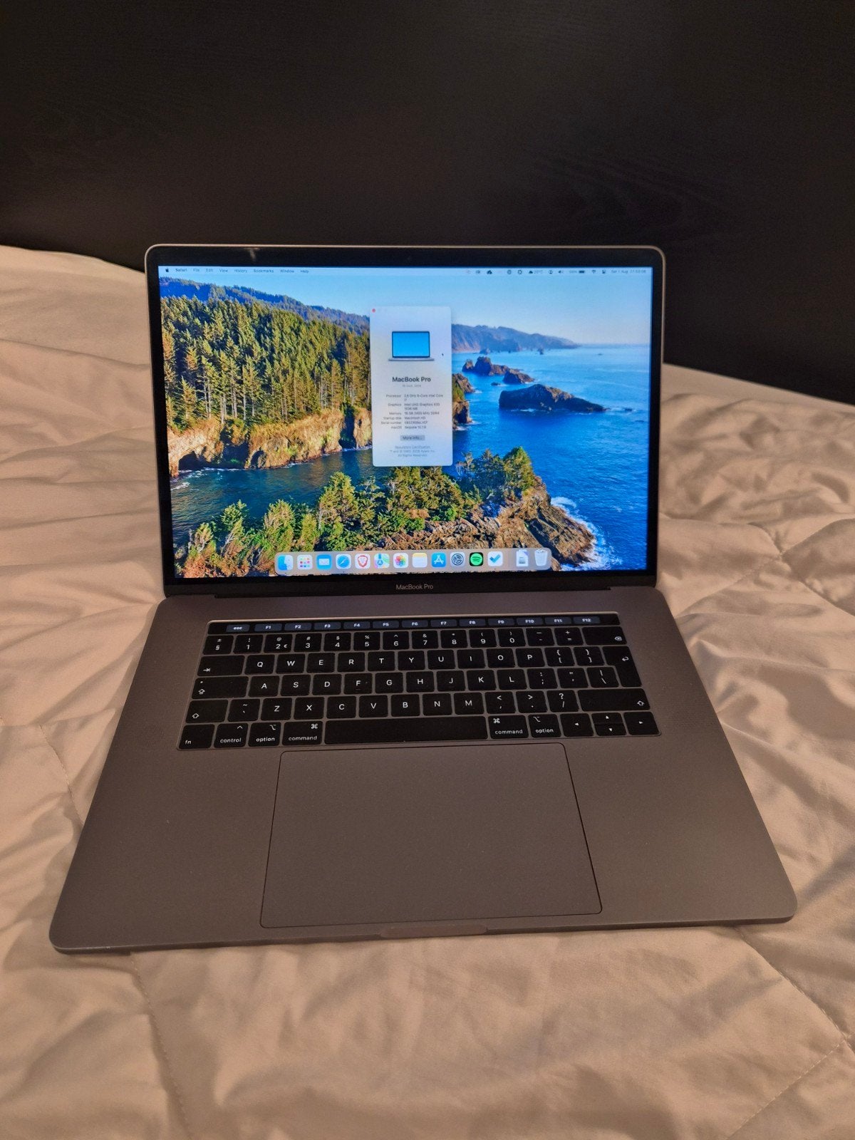 Macbook Pro 15 inch 2019 - 256 GB - 16 GB RAM - Space Grey, MacBook Pro, 256 GB, 2 tot 3 Ghz, Ophalen of Verzenden
