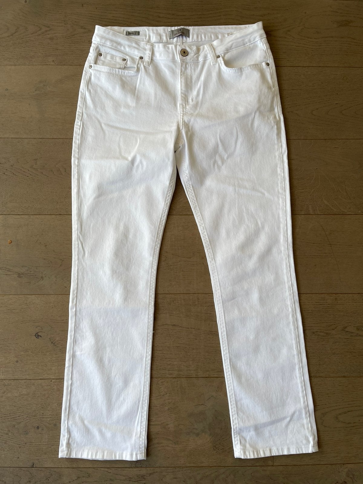 LTB stretchbroek wit Aspen Y 31-30, Maat 38/40 (M), Wit, Ophalen of Verzenden, Zo goed als nieuw