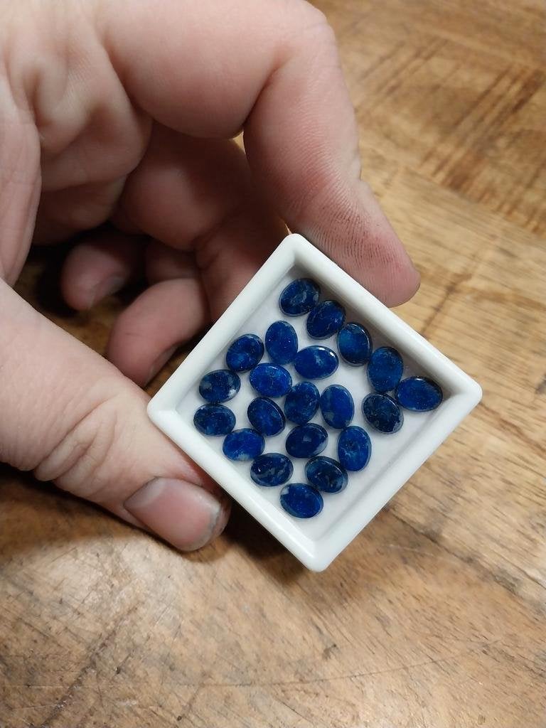 Ovaal geslepen sodaliet cabochons, Ophalen of Verzenden, Zo goed als nieuw