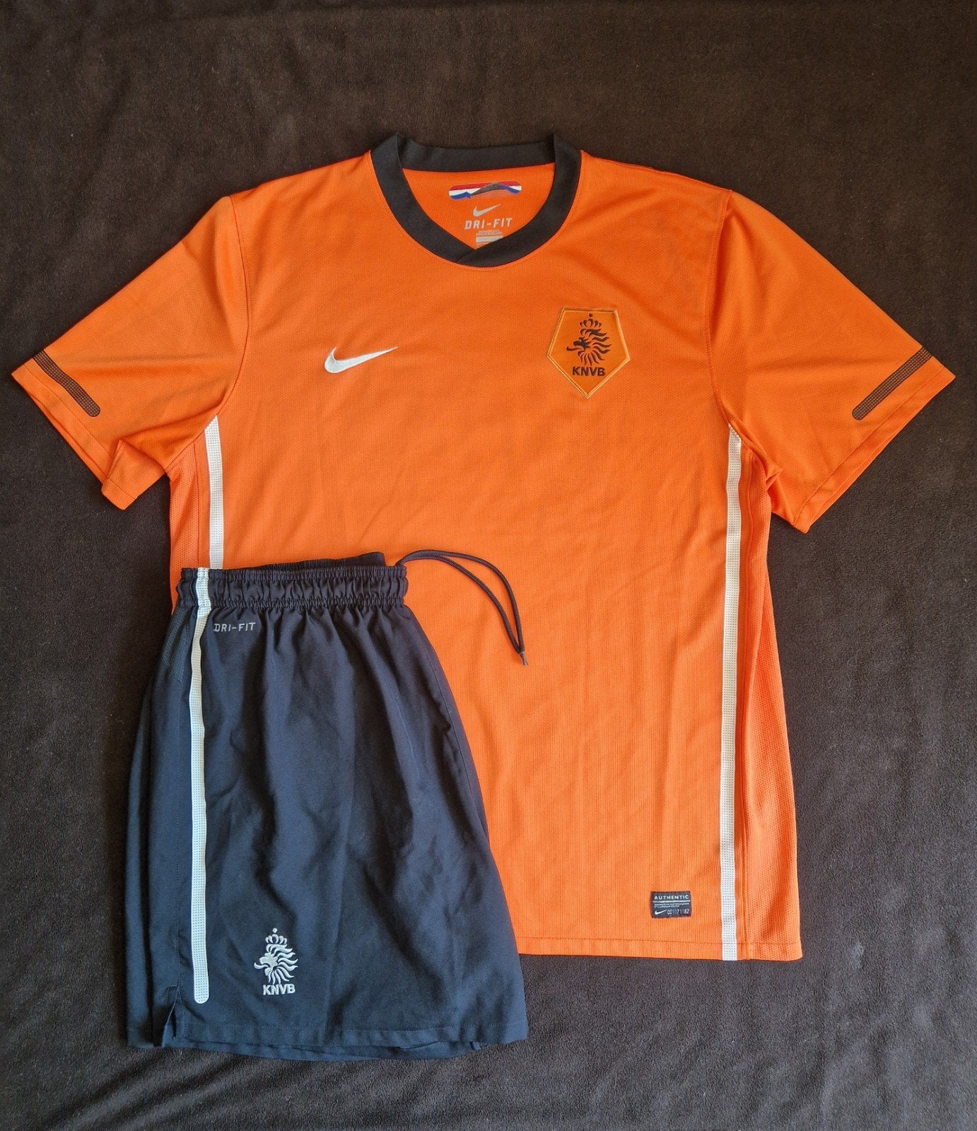 Authentiek Nederlands elfta KNVBl tenue shirt broekje 2010, Nike, Maat 56/58 (XL), Oranje, Ophalen of Verzenden
