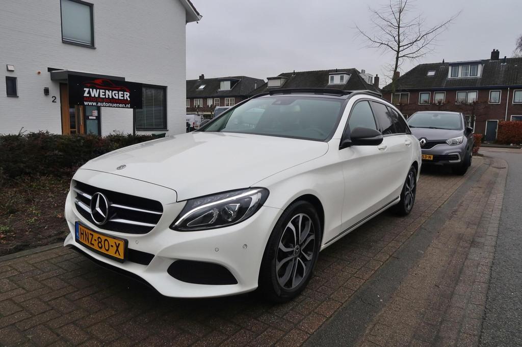 Mercedes C-klasse Estate 300 Aut NIGHT-PAKKET|PANORAMADAK|TR, Automaat, Achterwielaandrijving, 4 cilinders, Leder en Stof