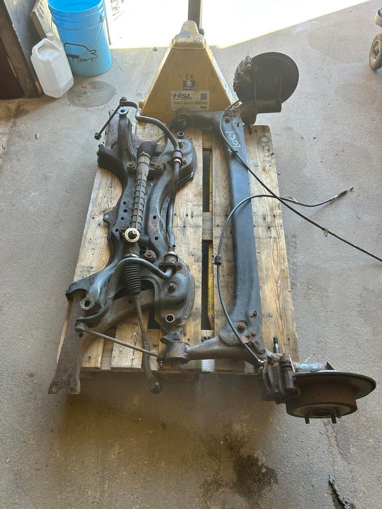 Toyota Corolla E12 Achteras roestvrij! / Subframe en meer, Auto-onderdelen, Ophalen, Gebruikt, Toyota