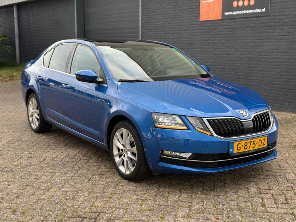 Skoda Octavia 1.4 TSI Sportline DSG – 2018 – Full Option –, Auto's, 1169 kg, Blauw, 1395 cc, 630 kg