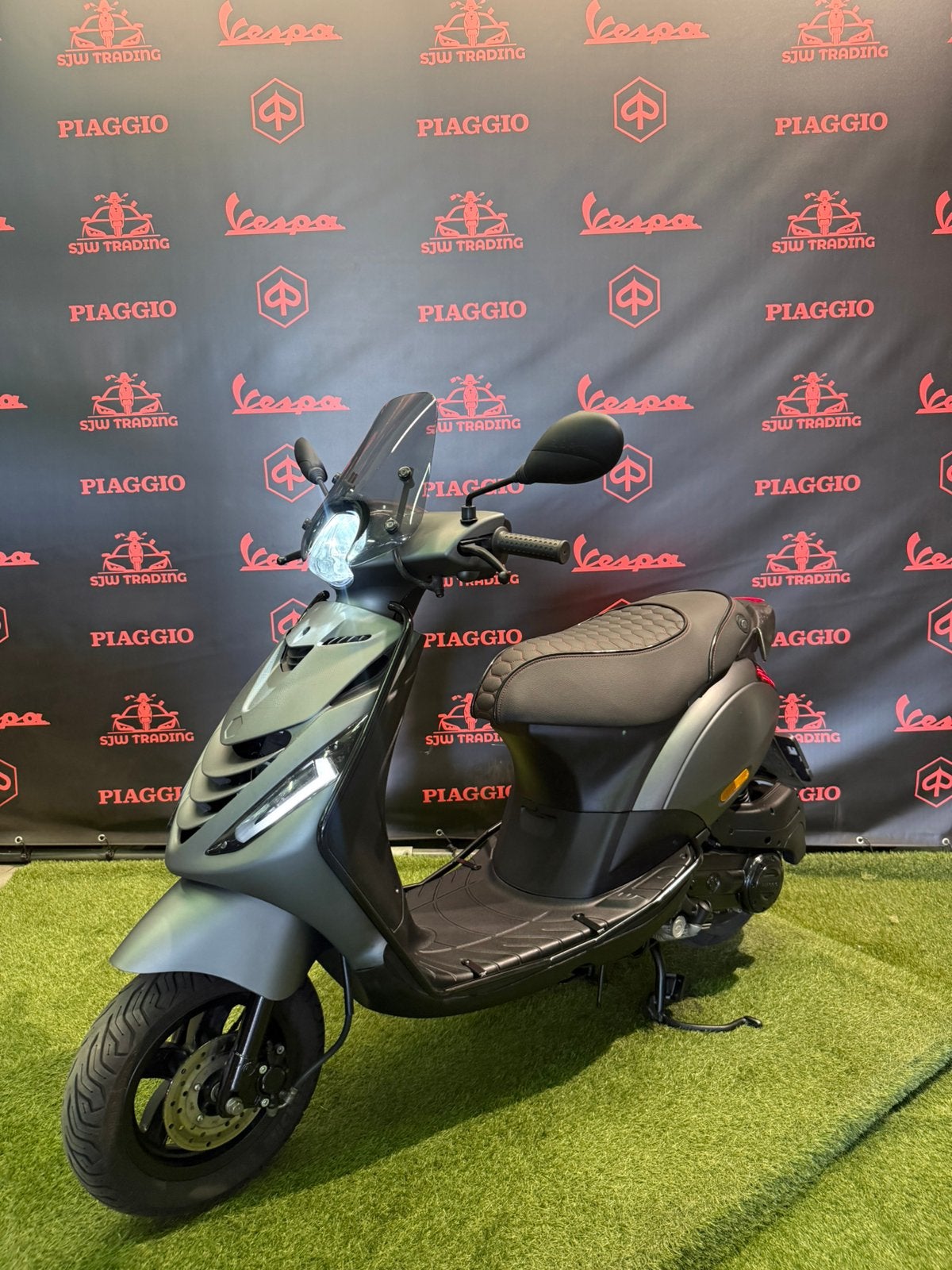 Piaggio Zip 2024 Brom! SP Mat Grijs / RS Zadel / Garantie!, Zip, Ophalen of Verzenden, Benzine