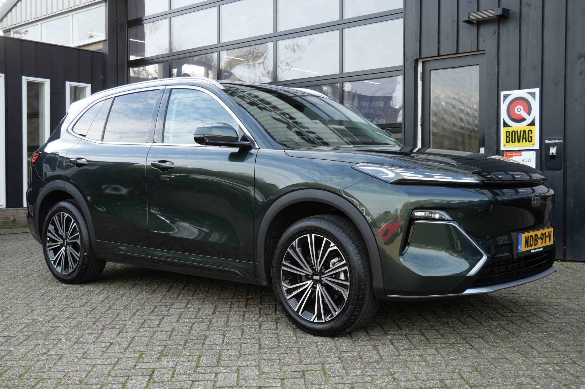 GEELY Starray EM-i 1.5 Max+ | 30KWh PHEV | NIEUW | FULL OPTI, Auto's, Gebruikt, Starray EM-i, 1790 kg, Leder
