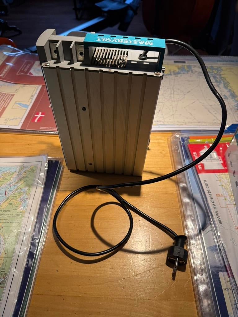 Mastervolt IVO Chargemaster 12/25-2, Ophalen of Verzenden, Zo goed als nieuw